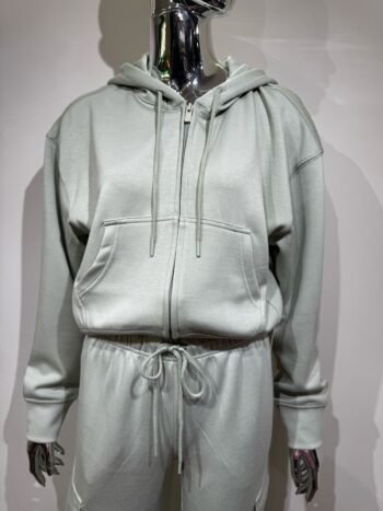 IMG-20250214-WA0108 Set deportivo casual