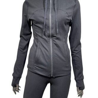 Sudadera negra deportiva