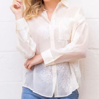 mar_00048_1 Blusa con flores