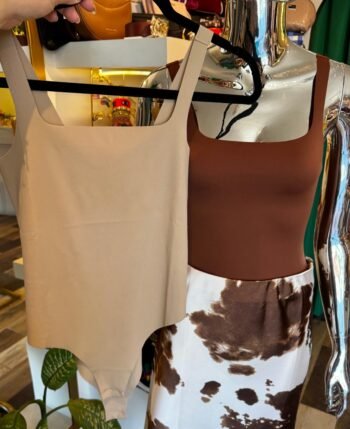 mar_00067_1 Body sin costuras