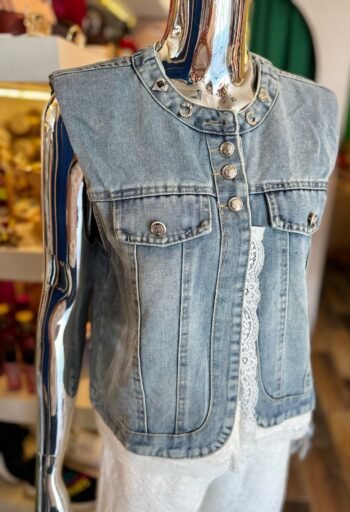 mar_00074_1 Chaleco mezclilla con encaje